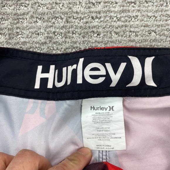 Hurley Swim Trunks Men 36 Red Black Bathing Suit Board Shorts Embroidered Logo - Picture 5 of 14